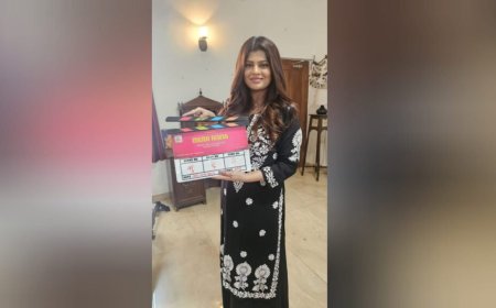Prajakta Shinde Productions Announces The Muhurat Of New Web Series “Mera Aaina”